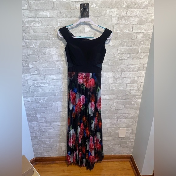 AQUA Dresses-Women Formal Black Floral Chiffon Long Gown - Picture 1 of 6
